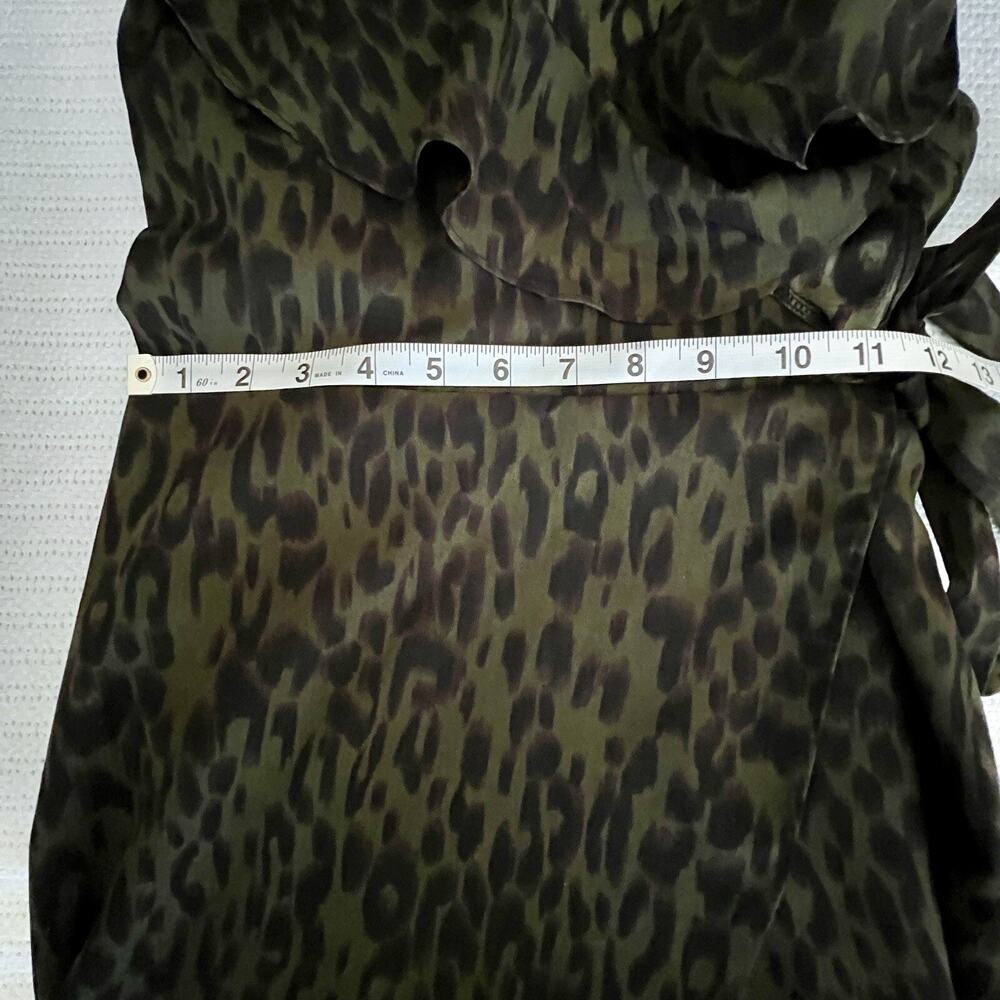 THML Green & Black Leopard Print V-neck Wrap Dress Flutter Sleeves Size Small - Picture 8 of 10
